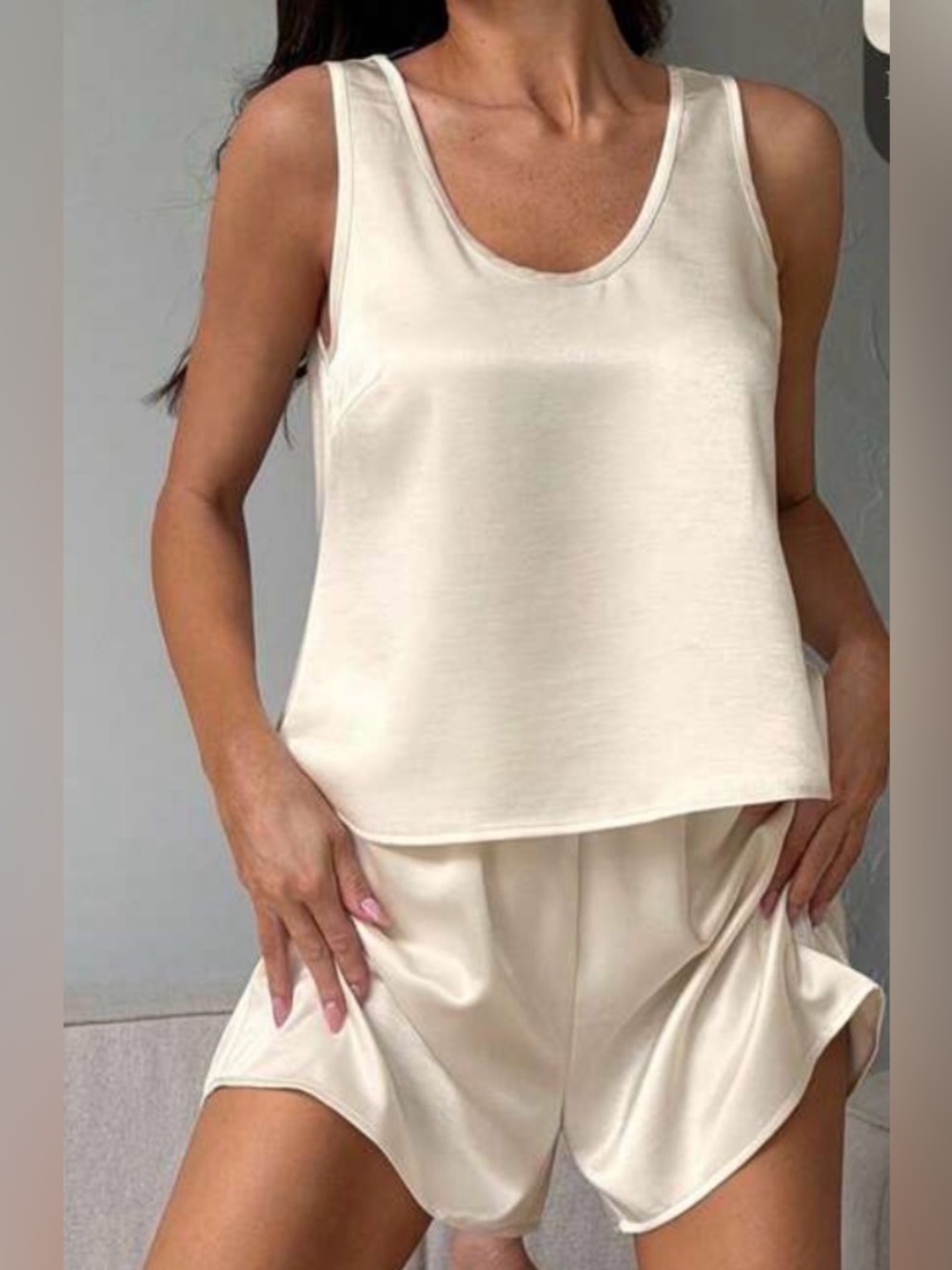 Van Winkle & Co women’s satin sleep set beige top shorts w pockets M